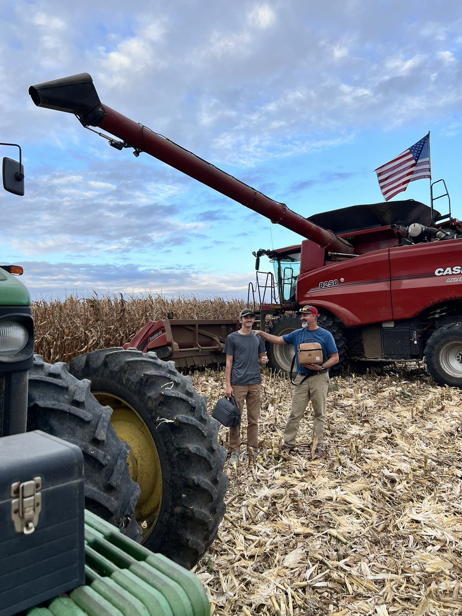 MeganLEAAD's tweet photo. Cale and the boys, corn harvest 2025 @LEAADFarms https://t.co/LHu4VUvdNl