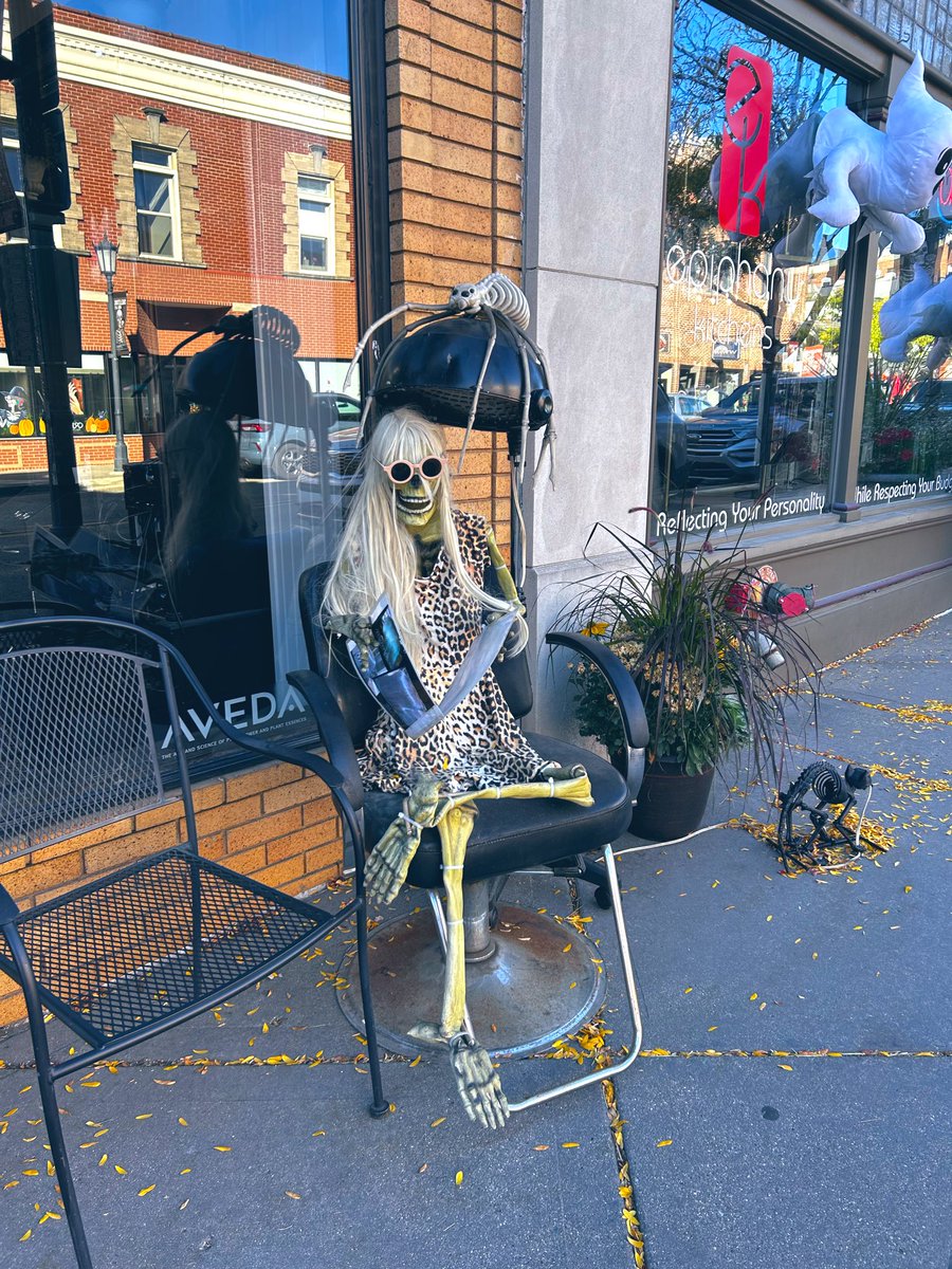 master___joe's tweet image. せっかくでるとんさん@Jpnexpatstudies に会いに来たのにでるとんさんいない…😭