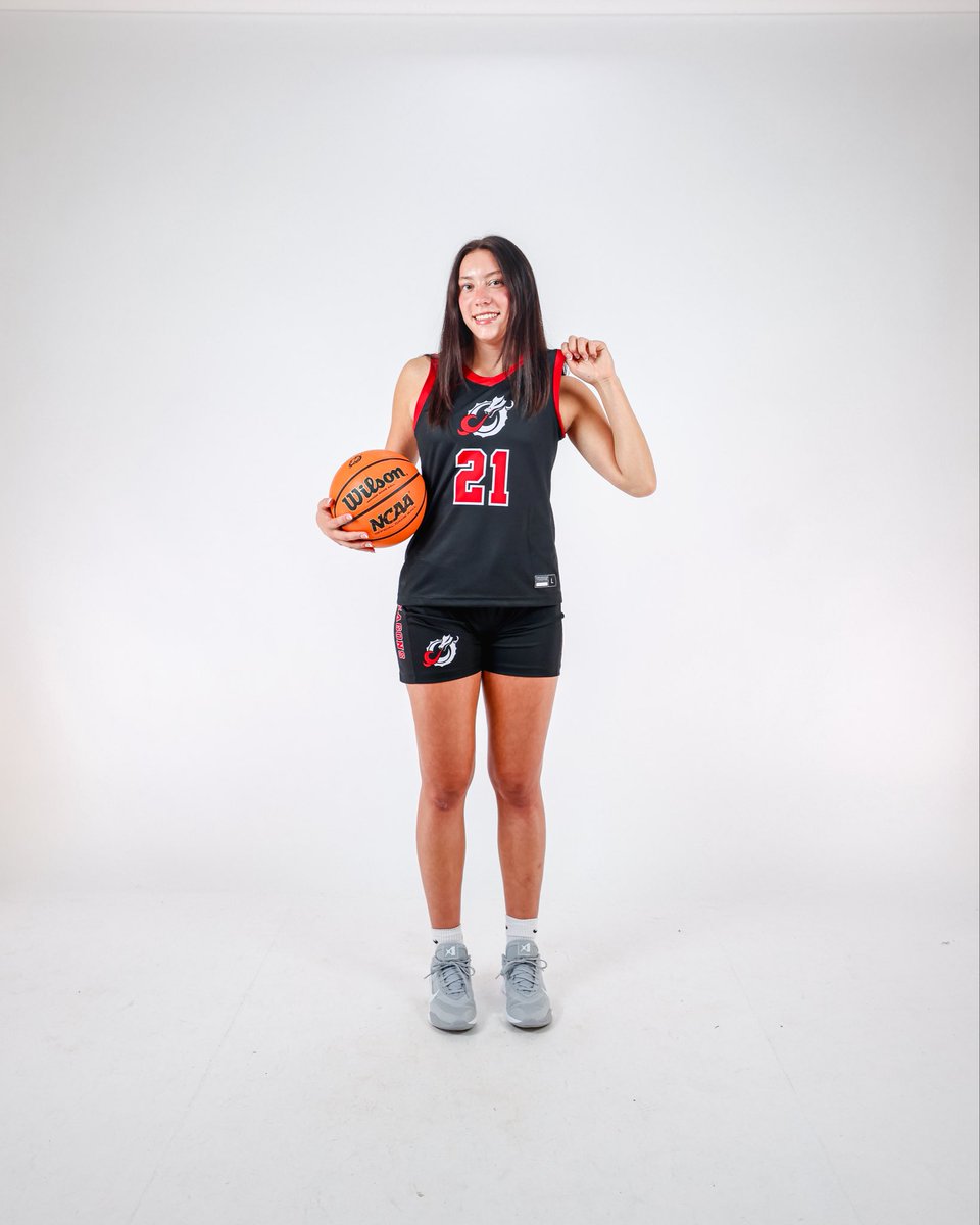 Alexis Lawrence tweet media