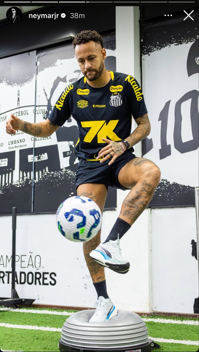 EmpNeymar's tweet image. Neymar no treino de hoje. 📸