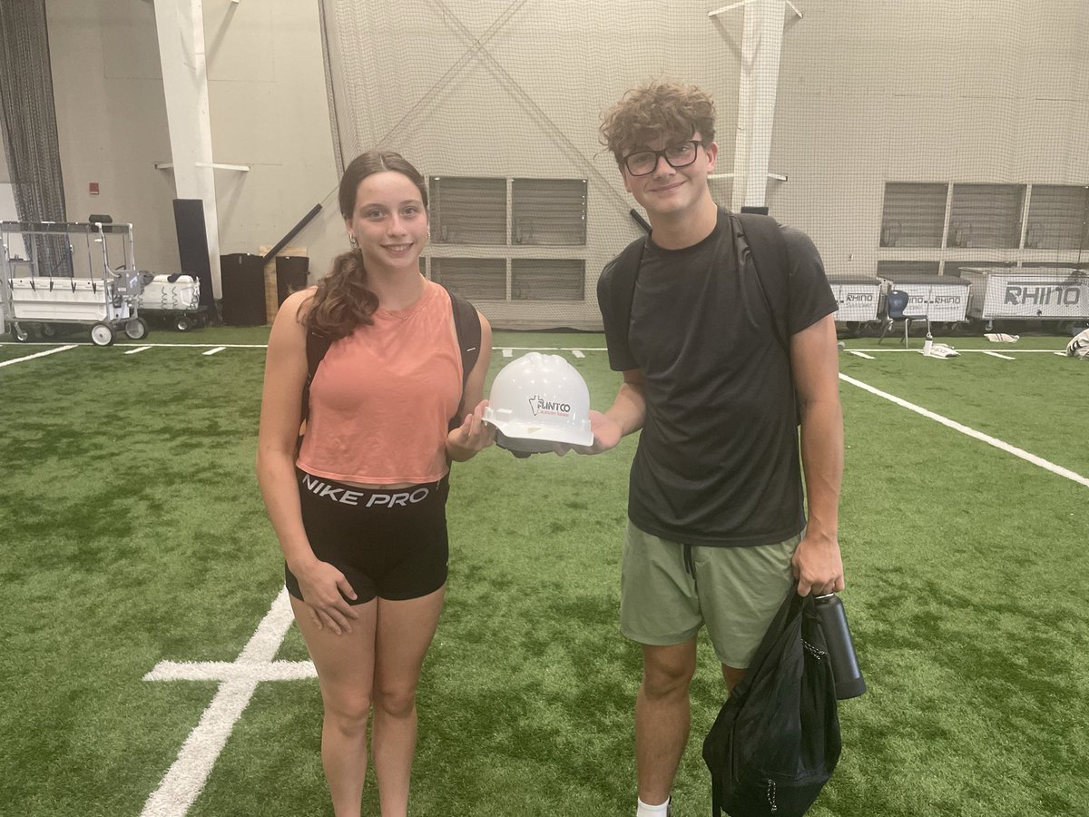 Wolverine_Track's tweet image. Our “Wolverine Hard Hat Workers of the Week” go to Katrinka Sullivan and Ace Fox!!! These two show up day in and day out and get after it!!! Great job to both of you!!!