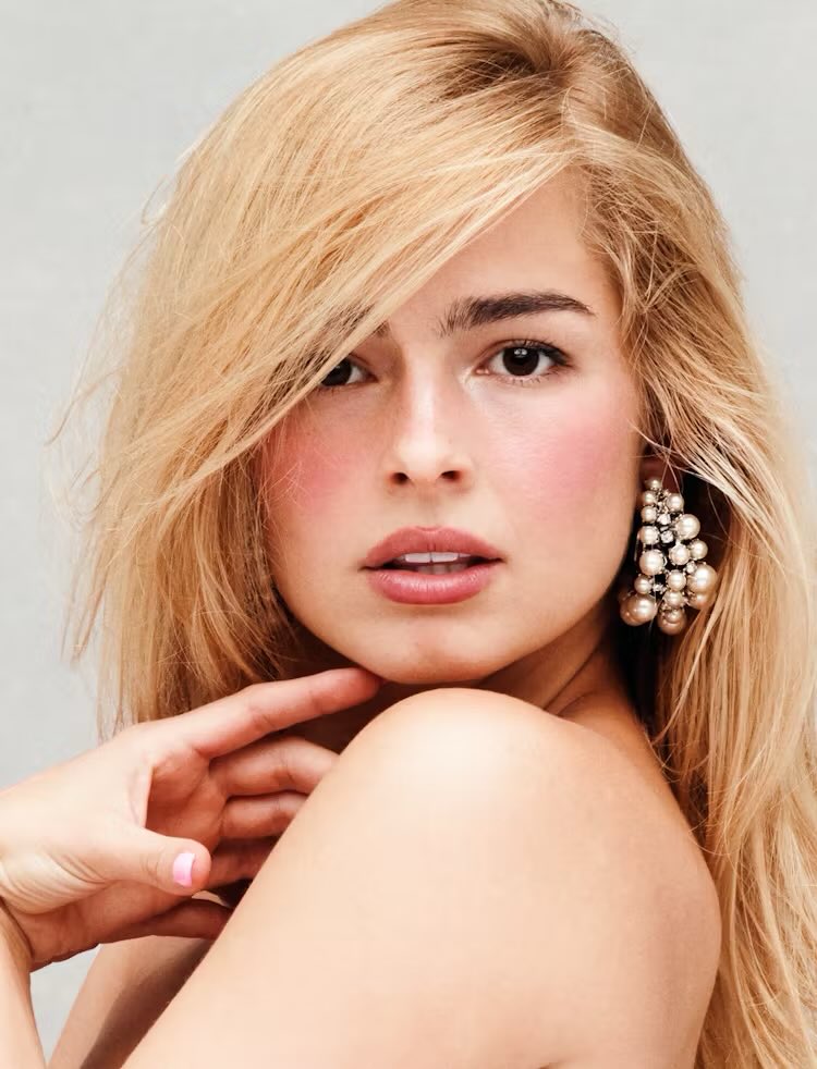 AccessAddison's tweet image. DID YOU KNOW?

- Addison Rae is Cajun + part Mexican 
- She briefly attended Louisiana State University 
- Her family lived in a one-room camper that was loaned to them at 7 y/o
- Songs like ‘Lucky’ from Addison’s scrapped 2021 album will never be released due to label issues
