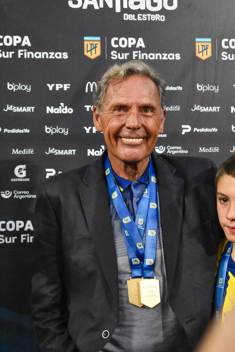 Un dolor y una tristeza enorme por el fallecimiento de Miguel Ángel Russo, un luchador de la vida y un excelente profesional.

Se fue un grande del fútbol, pero su legado quedará para siempre. Acompaño a su familia y seres queridos en este difícil momento.