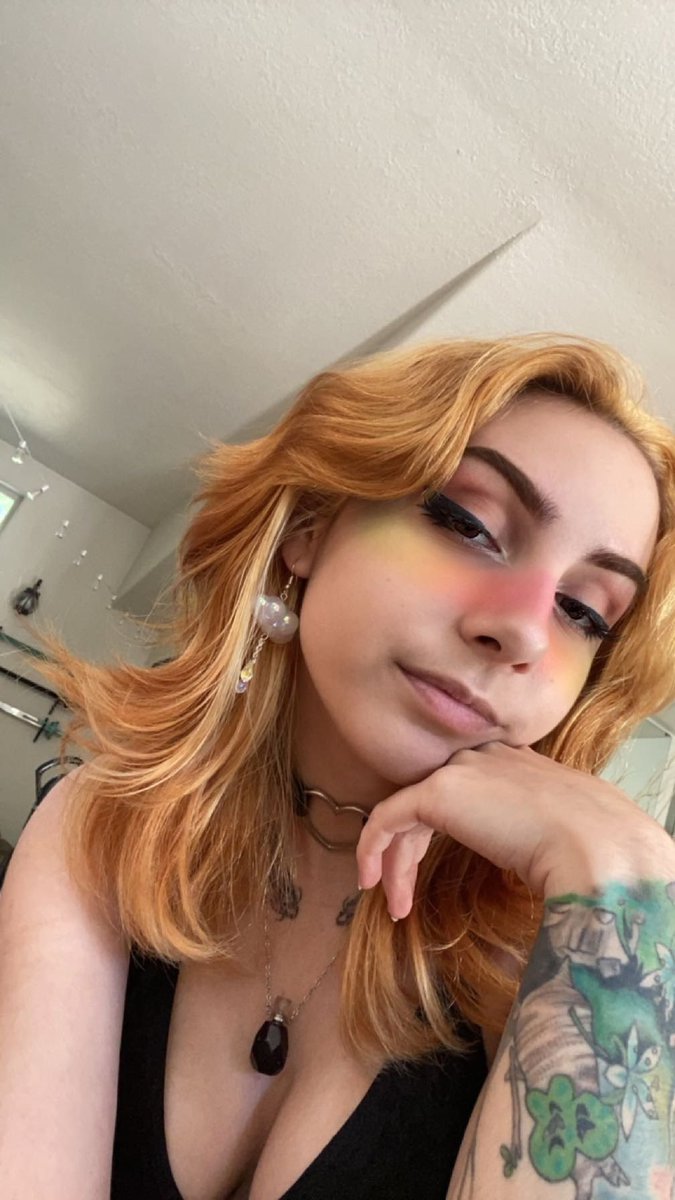 EXStaticTV's tweet image. i don’t miss the upkeep of this hair but damn if it wasn’t cute on me