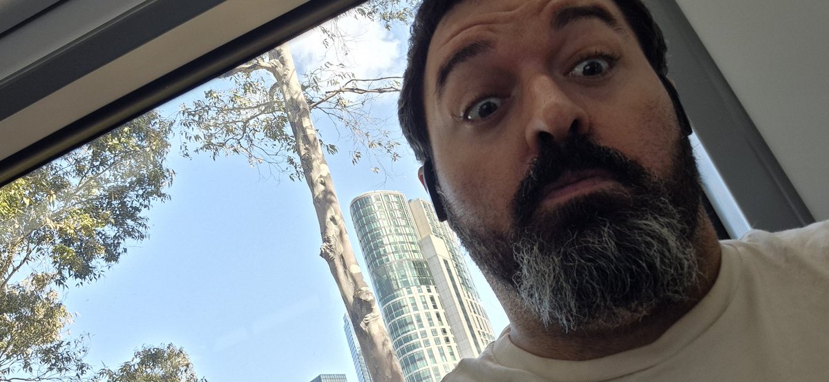 aussie_rusty's tweet image. Im inside your Melbourne.

Hyped for @pax