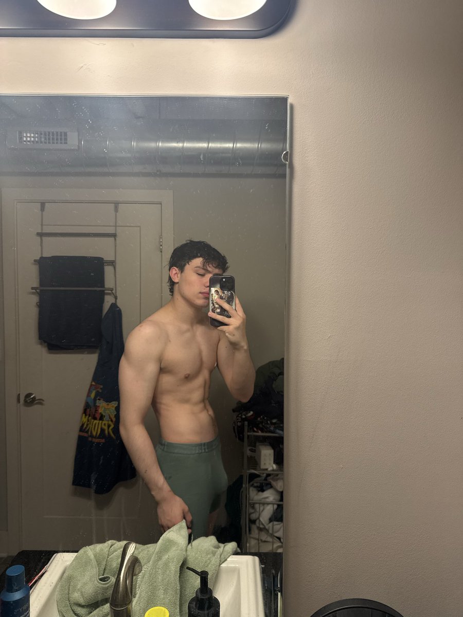 I’m backk ;) new sextape with <a href="/740ken/">Ken:)</a> out tonight 
onlyfans.com/squared_joshie