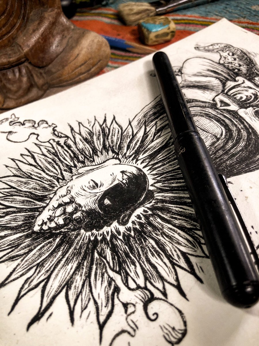 nwari_art's tweet photo. Day 7: Star Fish x Sunflower
“Sea Star Sage”
#Inktober2025 #Plantober2025 #inktober https://t.co/CPErn4P21w