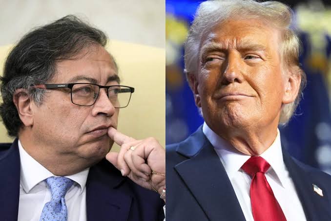 🇺🇸🇨🇴 | LO ÚLTIMO: Estados Unidos le pide a Gustavo Petro se retracte públicamente de la afirmación que hizo responsabilizando a Estados Unidos del bombardeo a una lancha colombiana en el Caribe en la que, según el mandatario, iban colombianos abordo. 

De acuerdo con el gobierno