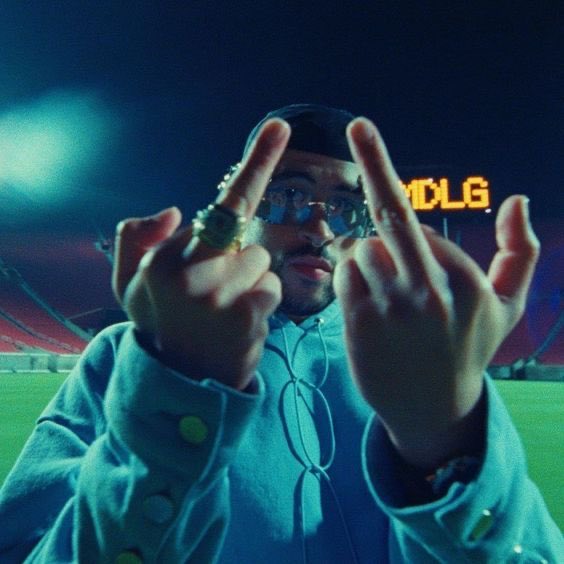 badbunnyontour's tweet photo. https://t.co/CWCxr6izuv