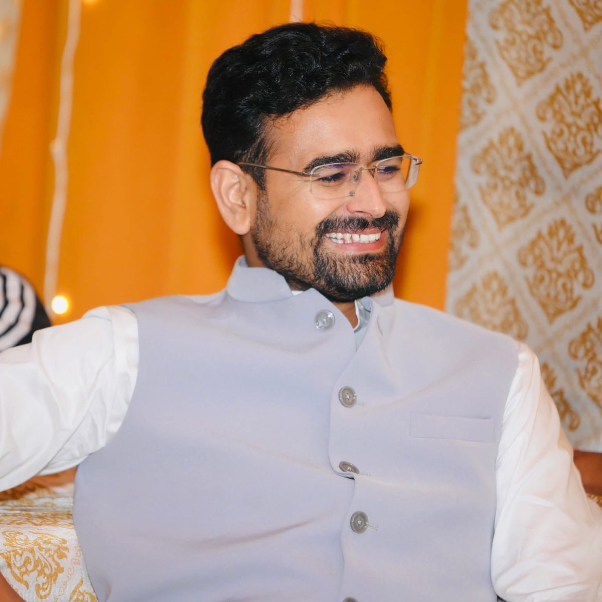 परबतसर के विधायक श्री रामनिवास जी गावड़िया आपको जन्मदिवस की हार्दिक बधाई एवं शुभकामनाएँ !
मैं ईश्वर से आपके उत्तम स्वास्थ्य एवं दीर्घायु जीवन की कामना करता हूँ 
<a href="/RamniwasGawriya/">Ramniwas Gawriya</a>