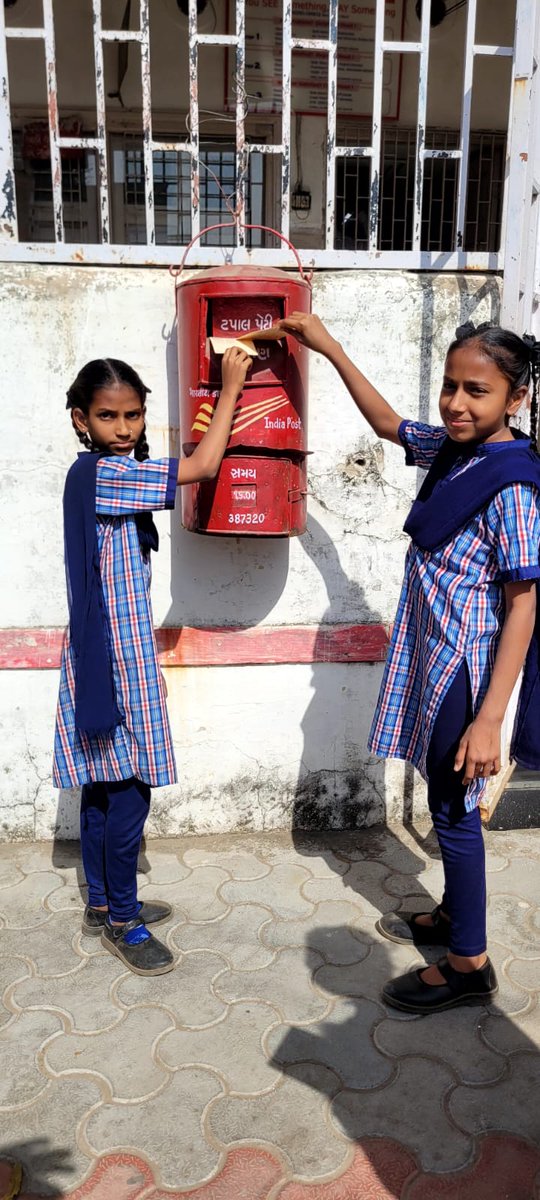 drkalamcsckheda's tweet image. Even in the #digitalage, the post continues to carry #love #dreams, and #connections! #HappyWorldPostDay — celebrating the timeless magic of letters and the people who deliver them! ✉️📬
Let’s cherish this service that delivers not just mail, but emotions!