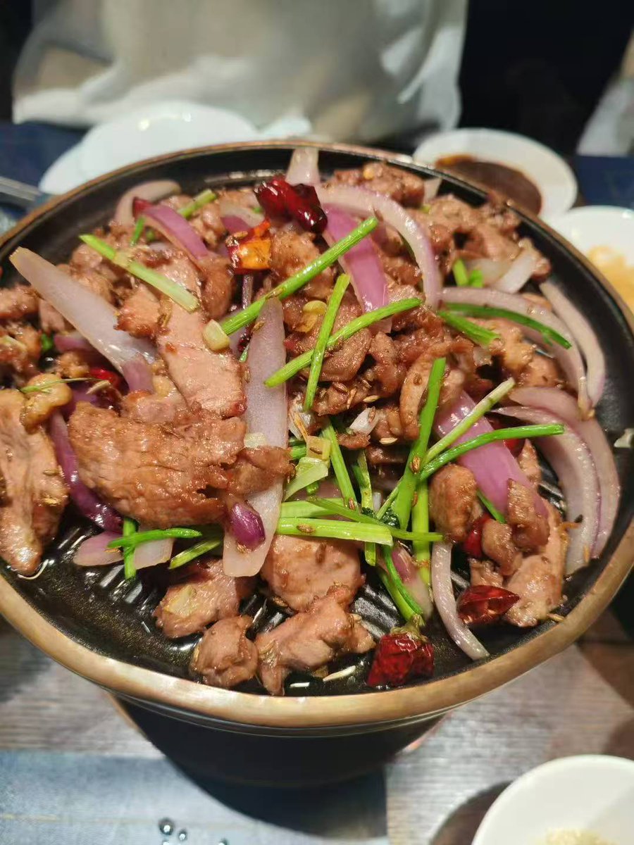 xiaoyihuFo's tweet image. In the city where I live, there are too many delicious foods to eat.😋
#delicious
#travel
#邢台市