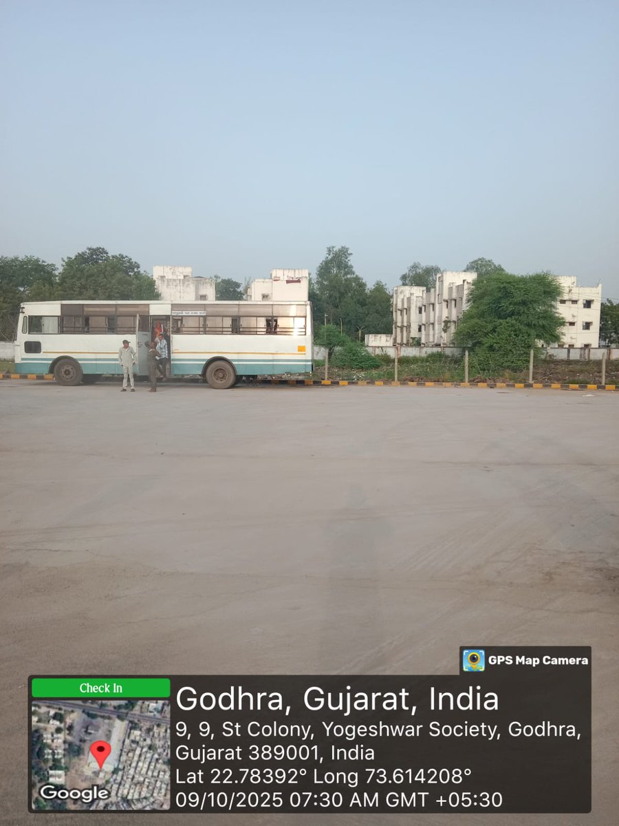 GSRTCDCGodhra's tweet image. ગોધરા બસ સ્ટેન્ડ સ્વચ્છતા માટે સતત અગ્રેસર.
@CMOGuj 
@sanghaviharsh 
@OfficialGsrtc 
#Swachhotsav 
#SwachhataHiSeva2025 
#SwachhBharat 
#NirmalBharat 
#nirmalgujarat 
#SHS2025
#sbmugujarat