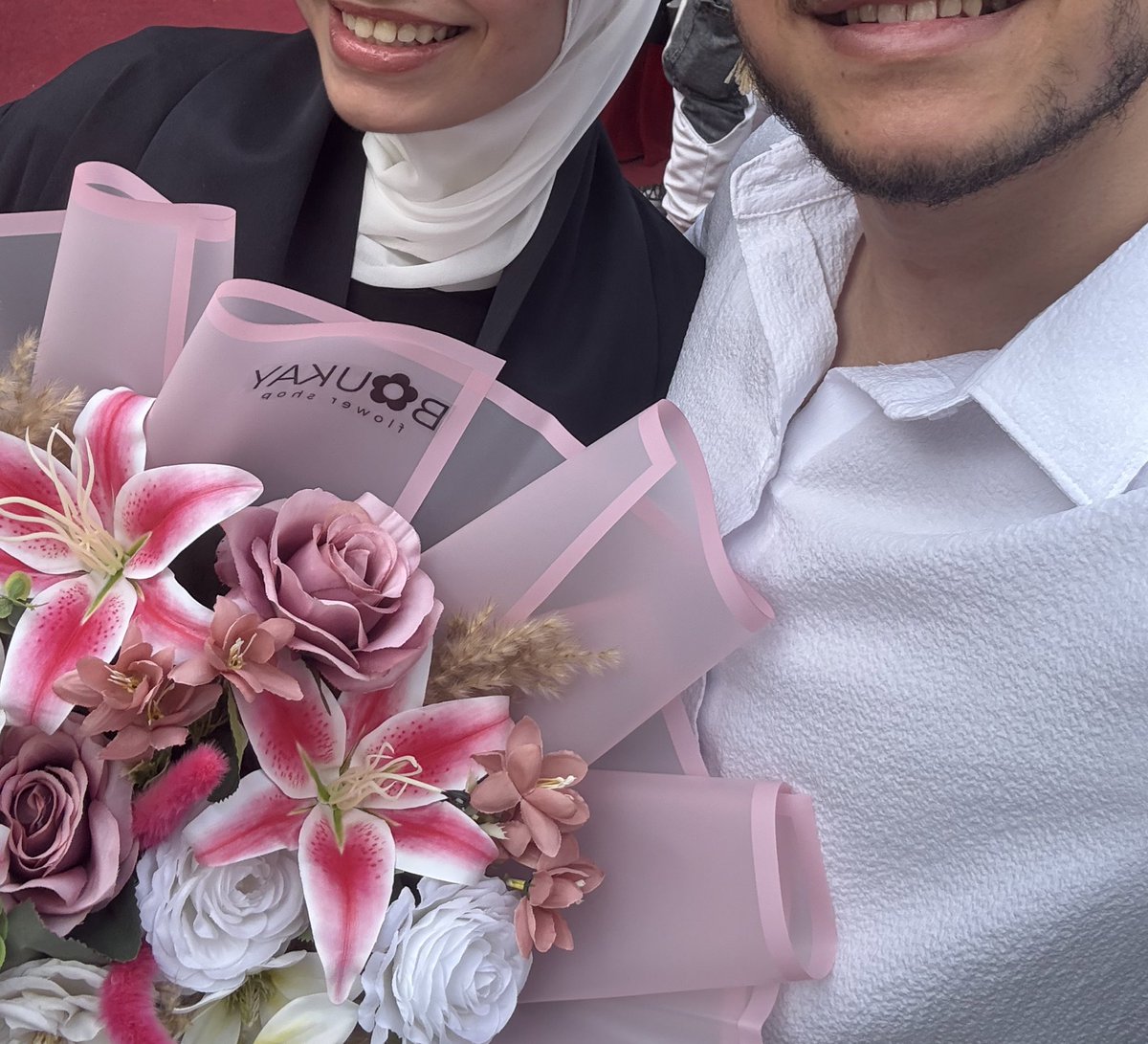 جالي ورد من اكتر شخص بحبه ومحظوظه انو اخويا 🥺🫂
من الايام الجميله ف حياتي 👩🏻‍🎓