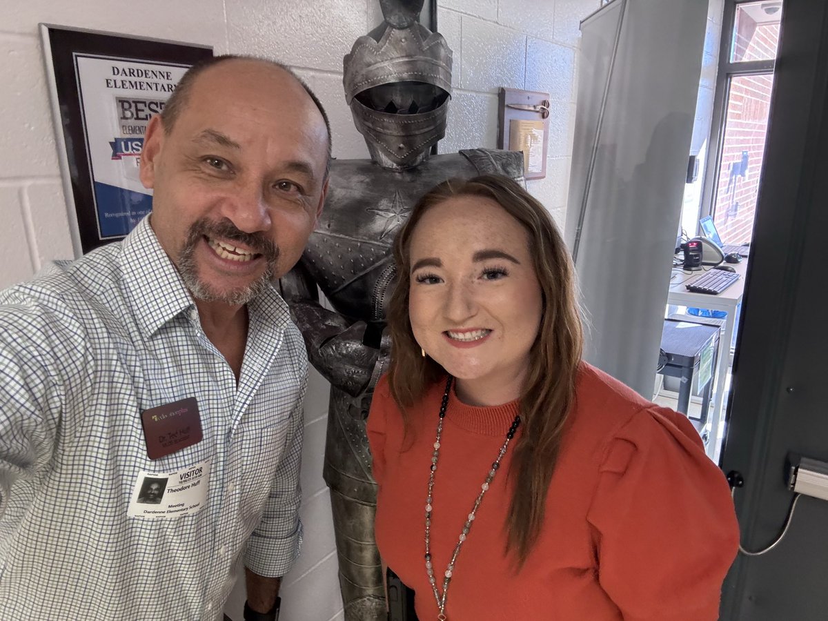 TedHiff's tweet photo. Kicked off the @MLDSLeaders Year 1 leader visits with @JacilynHofman at @ZumDardenne! Mrs. Hofman has a clear understanding of her building and the needs of her staff and students! Is she really a first year AP???  Dr. @BethAllenFZSD it was so
seeing you today! @FZSDSUPT https://t.co/Jw7LL2gJKn