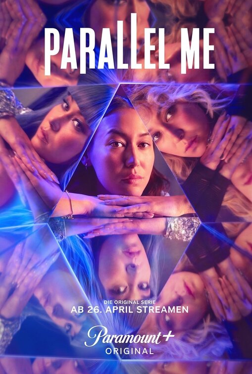 ¡Estreno que llevo meses esperando! Mi primera traducción de una serie de Paramount+, se llama Parallel me, sobre una mujer trabajólica que viaja a sus vidas paralelas por medio de una bufanda. Si tienen internet de Infinitum, pueden verla gratis por medio de Clarovideo.