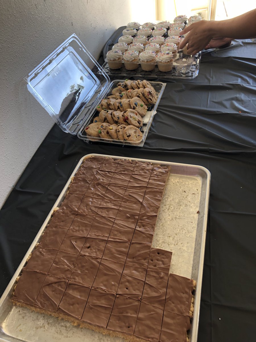 MVC Super Meet tomorrow!  Thank you henneberry and leitzen families for a great team dinner!! 💛💚🐎