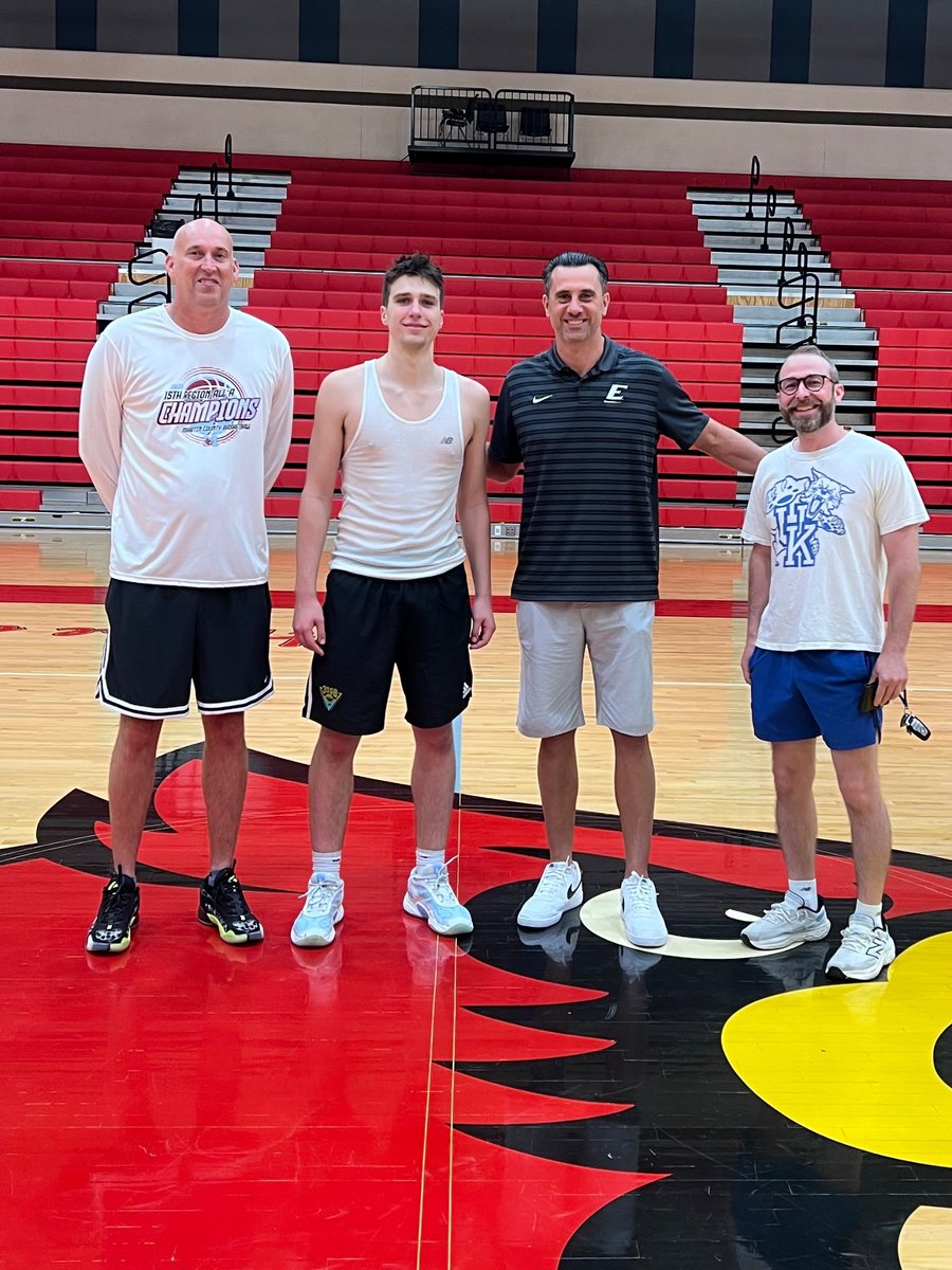 Thank you to Coach Lepore and EKU for attending practice today. We were excited to welcome you to Inez! 4⭐️ <a href="/BraxKeathley/">Braxton Keathley</a>  has a D1 offer from Coach A.W. Hamilton to play for the Colonels.  Coach, you are welcome anytime!  #ThankYou #GoColonels