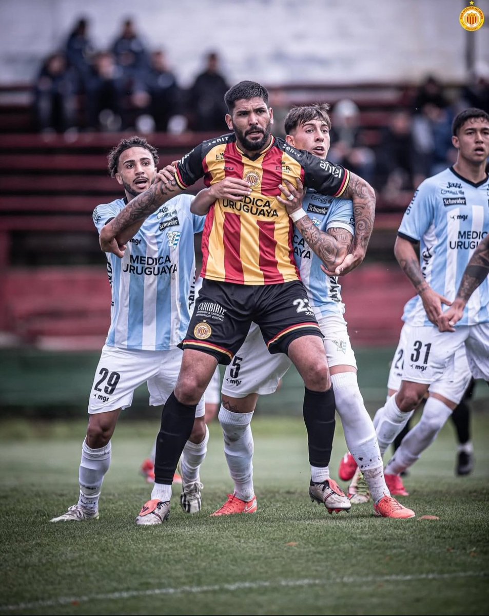 🌟🛡️ Nicolás Olivera vs Cerro:

➜ 1° en despejes de balón [12].
➜ 1° en intercepciones [2].
➜ NO FUE REGATEADO [!].
➜ NO COMETIÓ FALTAS [!].