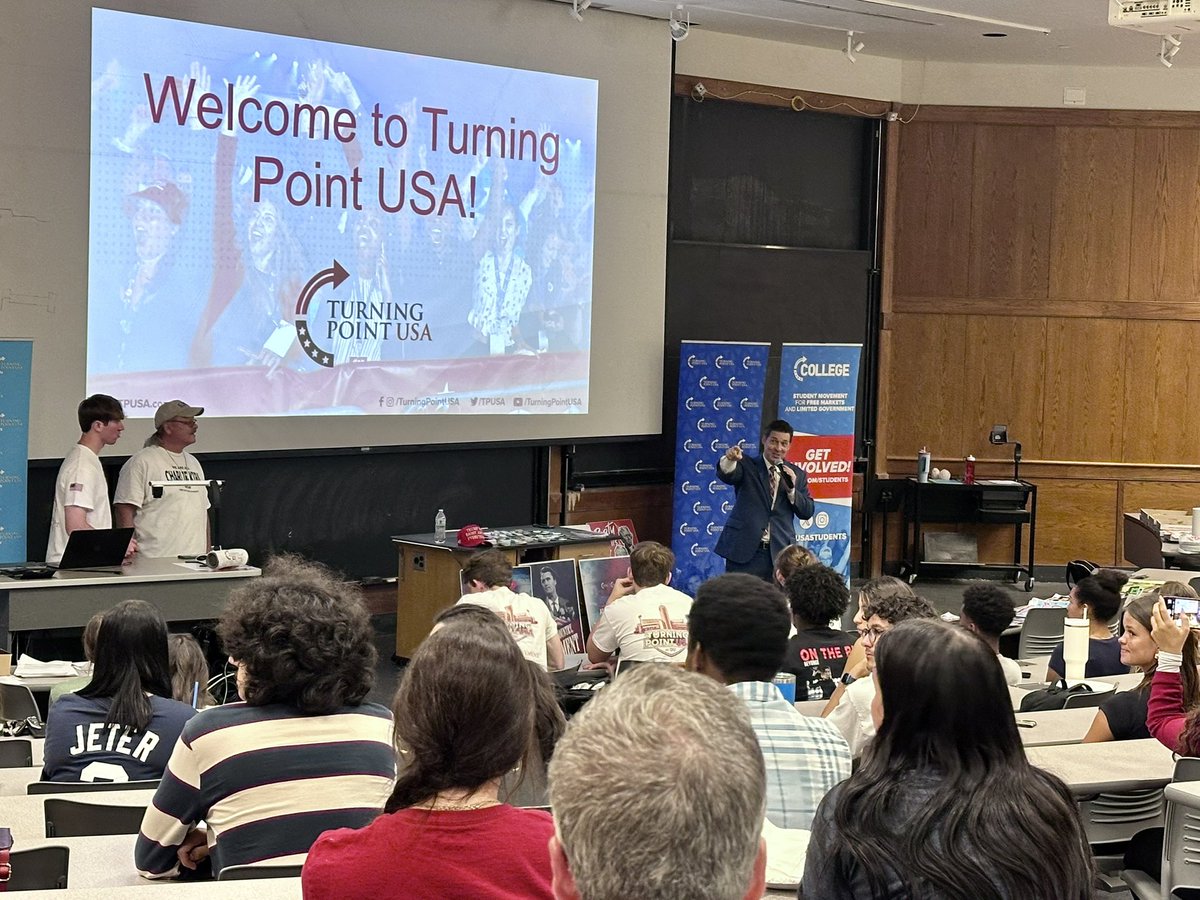 SenShaneJettOK's tweet photo. @TPUSA_OU chapter! 
Last week we enjoyed a wonderful night of fellowship and encouragement from an incredible group of courageous students ready to stand up and make a difference on campus and in the broader society. 
Thank you for having me as your guest speaker. I enjoyed hearing the testimonies of the experiences of conservative students in liberal classrooms. 
Courage is truly contagious. My family and I left campus encouraged and inspired to see so many students eagerly waiting to share their stories. 

Thank you, Gary Barksdale, TPUSA Faculty Advisor, Kaleb S. Magaña, Chapter President and students officers for your hospitality. Looking forward to seeing you all on October 16th! 🇺🇸
@TPUSA 
@UofOklahoma