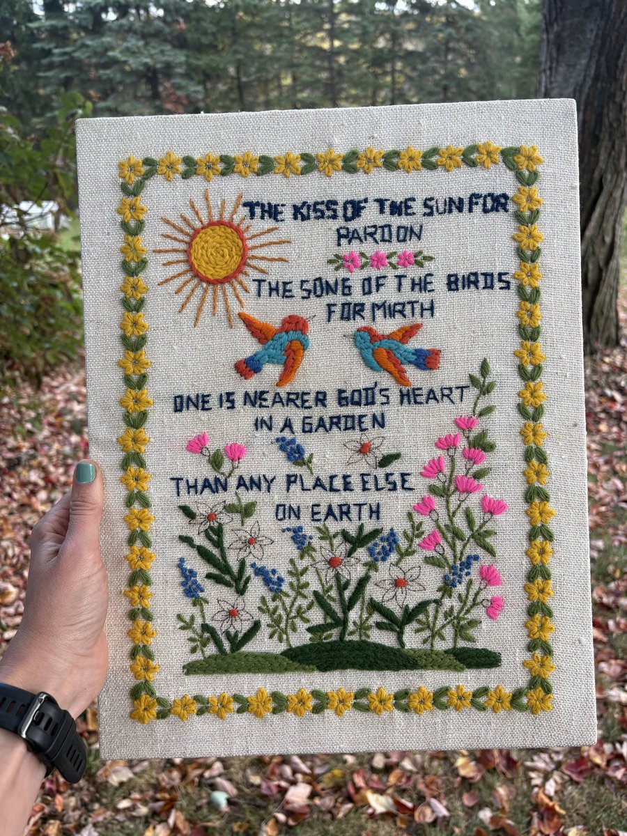RootedReflects's tweet image. One of my vices? Falling for every piece of vintage crewel I see. 🌞 #vintagefinds #crewel #embroideryart #fiberarts