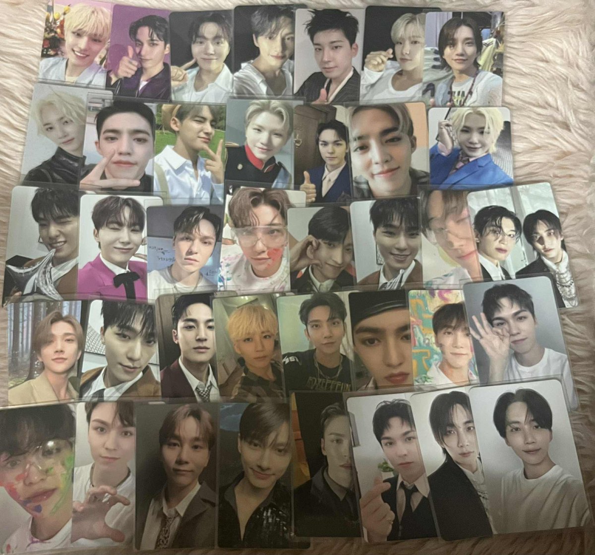#bnstheasells wts lfb lf ph resell help rt

seventeen assorted pcs 
- 2k ea set

t. scoups jeonghan joshua jun hoshi wonwoo woozi the8 dk mingyu seungkwan vernon dino pob wev always yours your choice stf attaca heaven an ode ymmd semicolon dicon this man dear wev japan yzy kpop