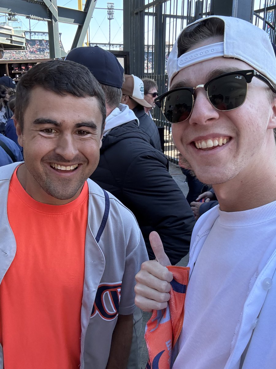 benjamin 🍁 tweet media