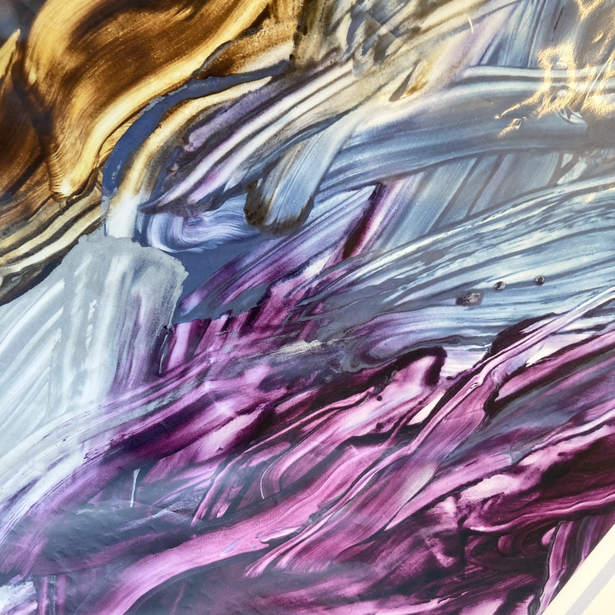 art_rectangle's tweet image. 🦶【薬師川千晴 オフセットプリント お取り扱い中】🎨
現在トライアングルにて開催中の「薬師川千晴：ノックノック､境界の扉をノックする｡」🚪当店では薬師川さんのサイン入りオフセットプリントを販売中です。「veil」シリーズより1種､「rub」シリーズより2種の展開🌫️ぜひご覧ください🫧