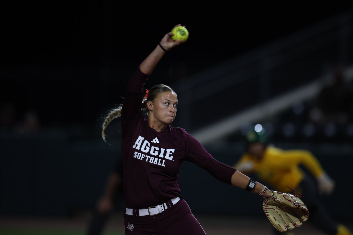 Texas A&M Softball (@aggiesoftball) on Twitter photo Took care of business 💼
Texas A&M 7, Baylor 5
#GigEm Took care of business 💼
Texas A&M 7, Baylor 5
#GigEm