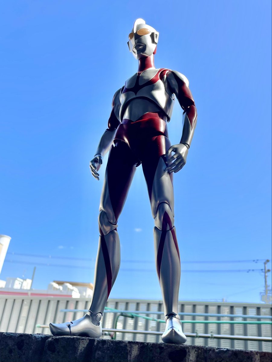 KOZARU92's tweet photo. 午前中に予定してたお仕事早く終えれたから✨お昼過ぎまでちょっと遊べる〜🐵
大きいおもちゃ大好きやわ🐵楽しい✨
#DYNACTION
#ウルトラマン
#シンウルトラマン
#ダイナクション https://t.co/fh9goTHUTL