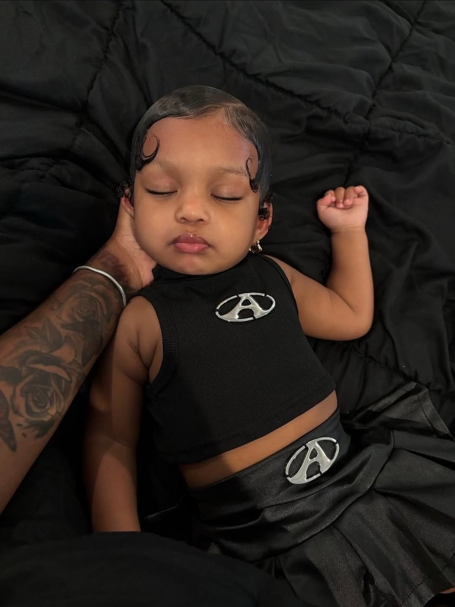 Lilblackbabies's tweet photo. https://t.co/n5nRaM7EnN