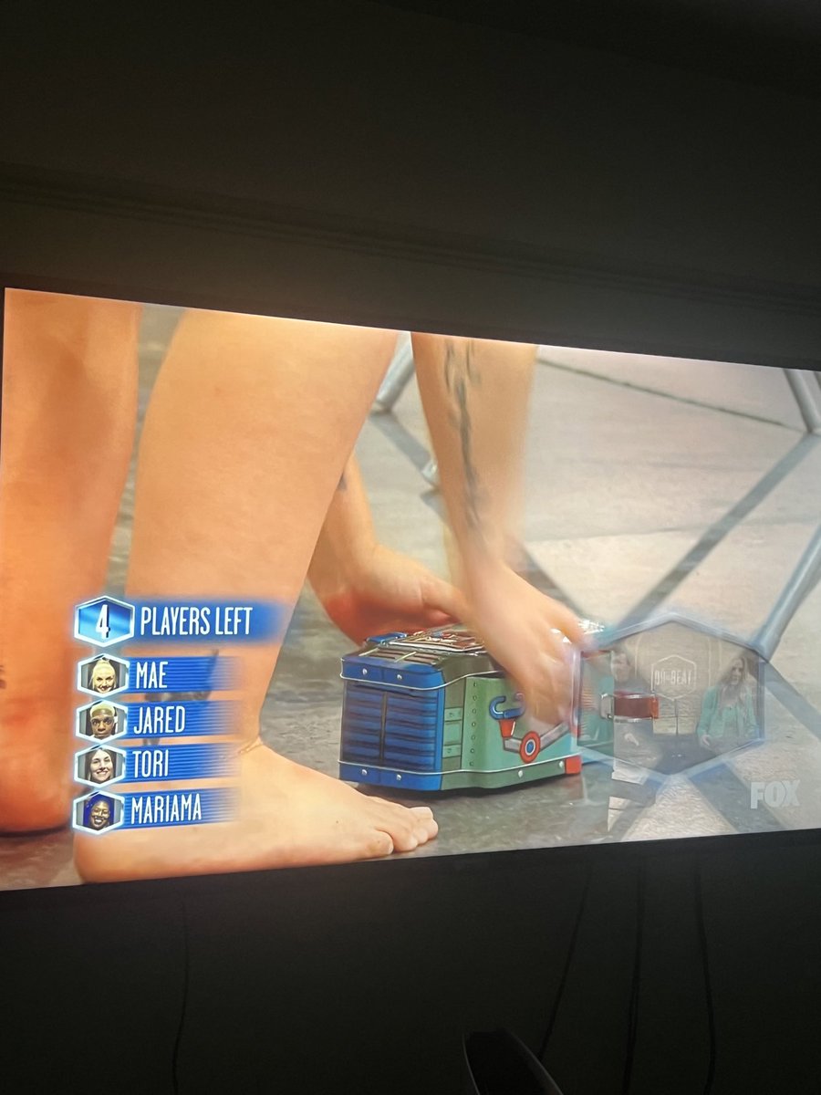 Jayyoshi1's tweet photo. LMFAOO WE GOT DIFFERENT STRATEGIES TO CLOSE THE BOX! YELLING, PUNCHING THE HECK OUTTA IT! , USING UR FOOT 🦶 TO CRUSH IT AND THE HANDS 🙌 DOWN!! 😂 #99ToBeat https://t.co/9Cr3kM2L5c