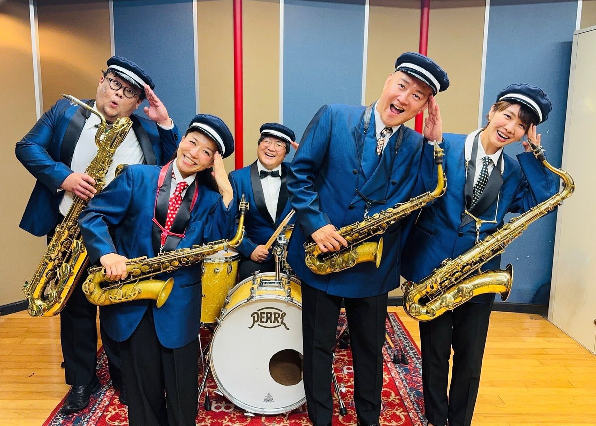 Emily (@emilyxsax) / Posts / X