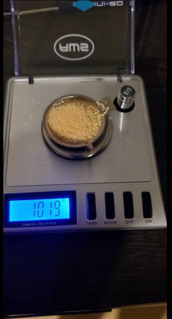 stevegetit's tweet image. The paradox of a DMT breakthrough:
-looks alien but feels familar
-takes 10 minutes but lasts a lifetime
-you return to normal reality but everything changes.