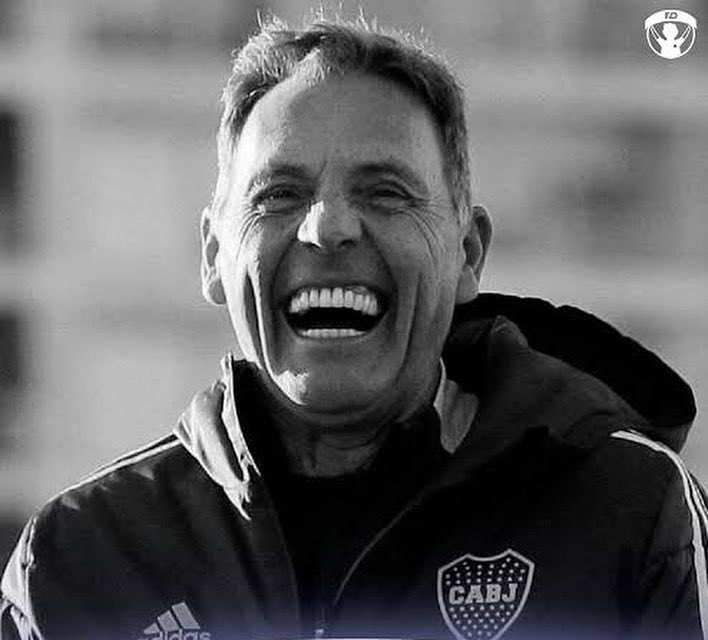 Gracias por tu lucha, por tu ejemplo, por tus valores #Míguelo! Hoy no hay camiseta que valga, se fue un Sr. Futbol, un maestro de la redonda!