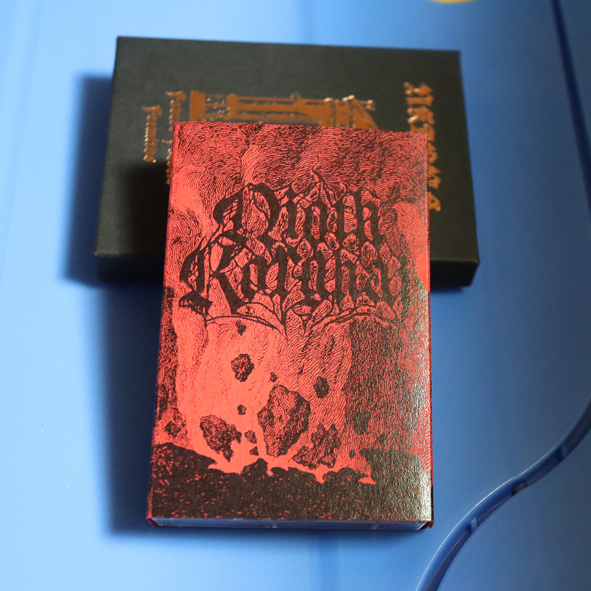 weirdtruth's tweet photo. ドイツから新入荷
ドゥーム風味のブラックメタルと、
ブラックメタル風味ドゥーム2種！
どちらも本数少なめなのでお早めに！

Nioth Korghai (Ger) - s/t - pro Tape
Noktvrnvs (Ger) - Favces Ferocis Fremitvs

https://t.co/k9JeGsipje https://t.co/qxtkoWp9cp
