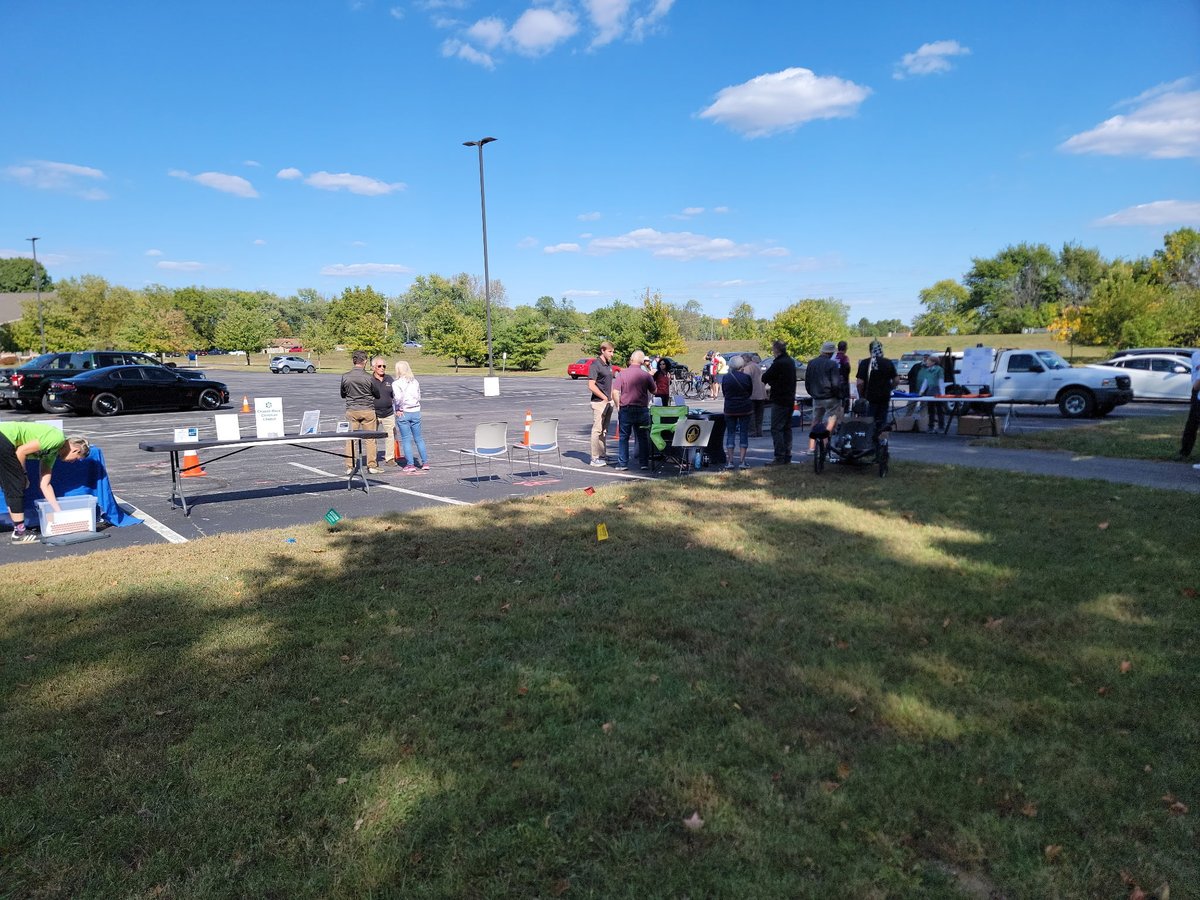 Great to help celebrate the official opening of the B&amp;O Trail through Wayne Township today before practice!

Been a long time coming, but has been a GREAT resource for our teams these last few months!

<a href="/GiantAthletics/">Ben Davis Giants</a> <a href="/BenDavisHS/">Ben Davis High School</a> <a href="/WayneTwpSuper/">Dr. Jeff Butts</a> <a href="/BDtrack/">Mike Davidson</a>