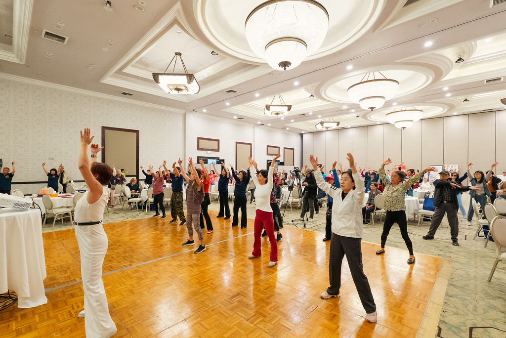 Happy50plusFnd's tweet photo. 🎉This #ActiveAgingWeek, @Happy50plusFnd celebrate the resilience, independence, and vitality of older adults

Our work is to provide age- &amp; language-relevant info, resources, activities to promote independence, quality of life &amp; make active aging at every stage of life
@CalAging https://t.co/Por5QpMgc8
