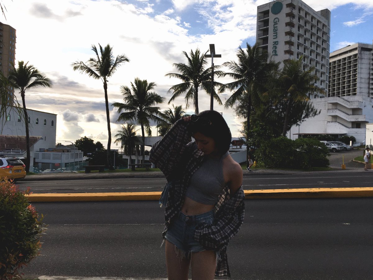 It's just so much fun to feel free and spontaneous. I love the contrast of the big city buildings in the background with the tropical greenery in the front. It's the perfect mix of 𝖺͟𝖽͟𝗏͟𝖾͟𝗇͟𝗍͟𝗎͟𝗋͟𝖾͟ 𝖺͟𝗇͟𝖽͟ 𝗋͟𝖾͟𝗅͟𝖺͟𝗑͟𝖺͟𝗍͟𝗂͟𝗈͟𝗇͟! ♥︎%