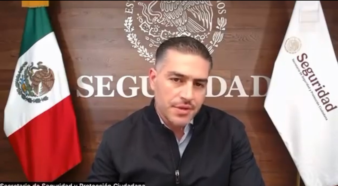 Platicamos con Omar García Harfuch, Secretario de Seguridad Pública Federal, sobre la seguridad en Coahuila, durante entrevista con periodistas de Radio Fórmula. 

facebook.com/share/v/1FPH6j…