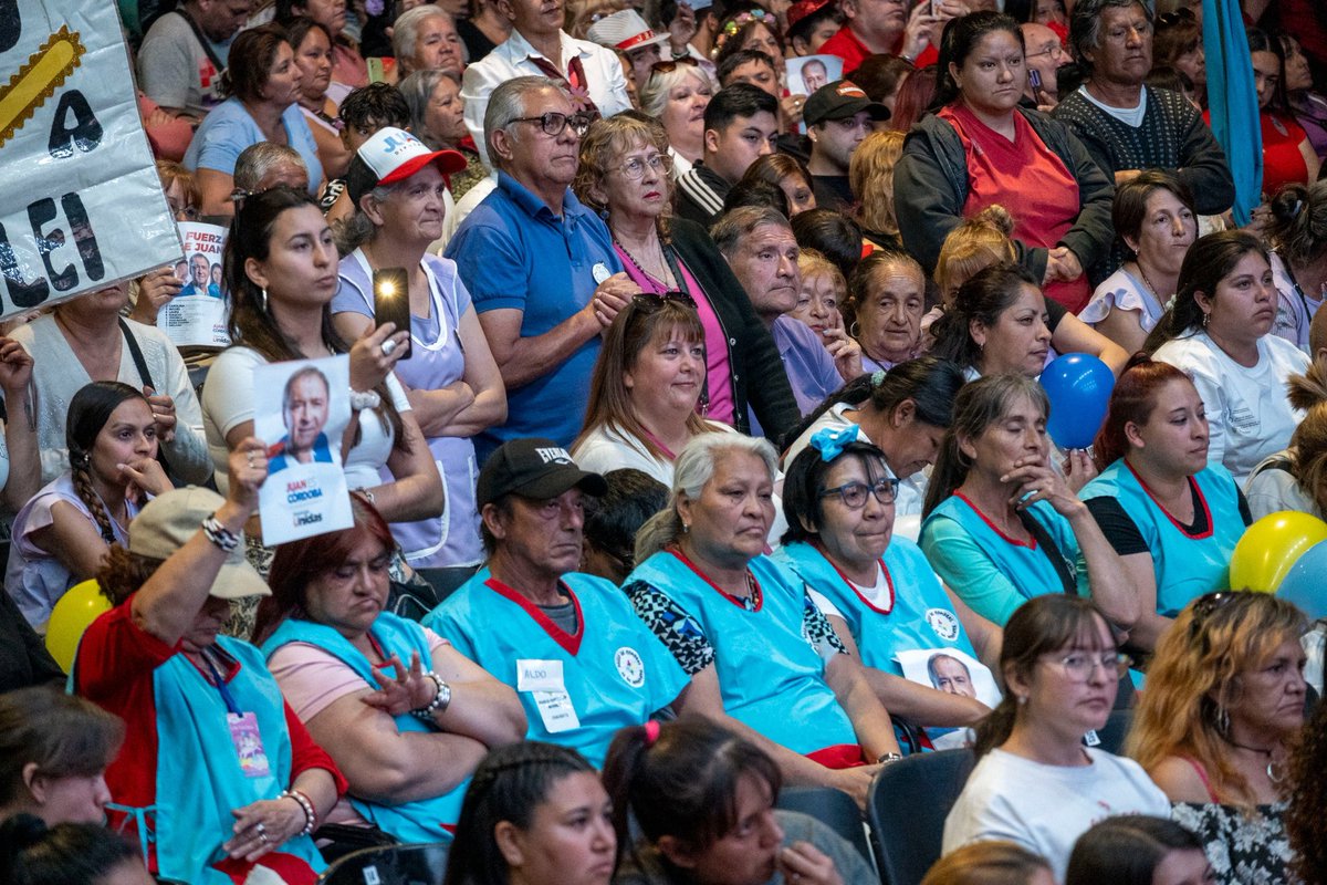 La economía social y popular es trabajo, dignidad y organización. Y eso se sintió con fuerza en el gran evento que compartimos junto a más de 7.000 feriantes, cooperativas y emprendedores de nuestra ciudad.

Con nuestro candidato <a href="/JSchiaretti/">Juan Schiaretti</a> y la lista de #ProvinciasUnidas en
