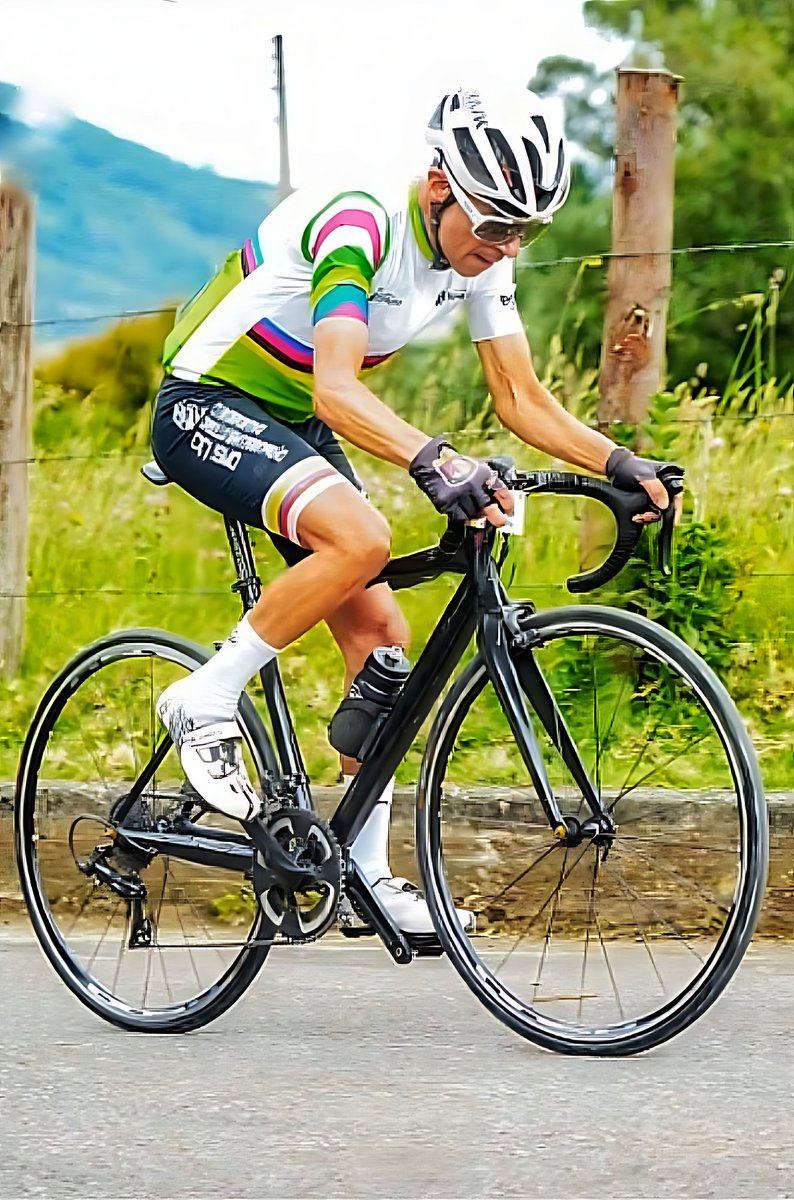 edgarfajardo2's tweet photo. Hoy exactamente hace 30 años está misma subida la hicieron 17 veces los ciclistas en el mundial de #duitama 1995.
El fin de semana anterior el instituto de deportes de Duitama la alcaldía hicieron evento conmemorativo dónde participaron todas las categorías. https://t.co/MOqOLYUxRW