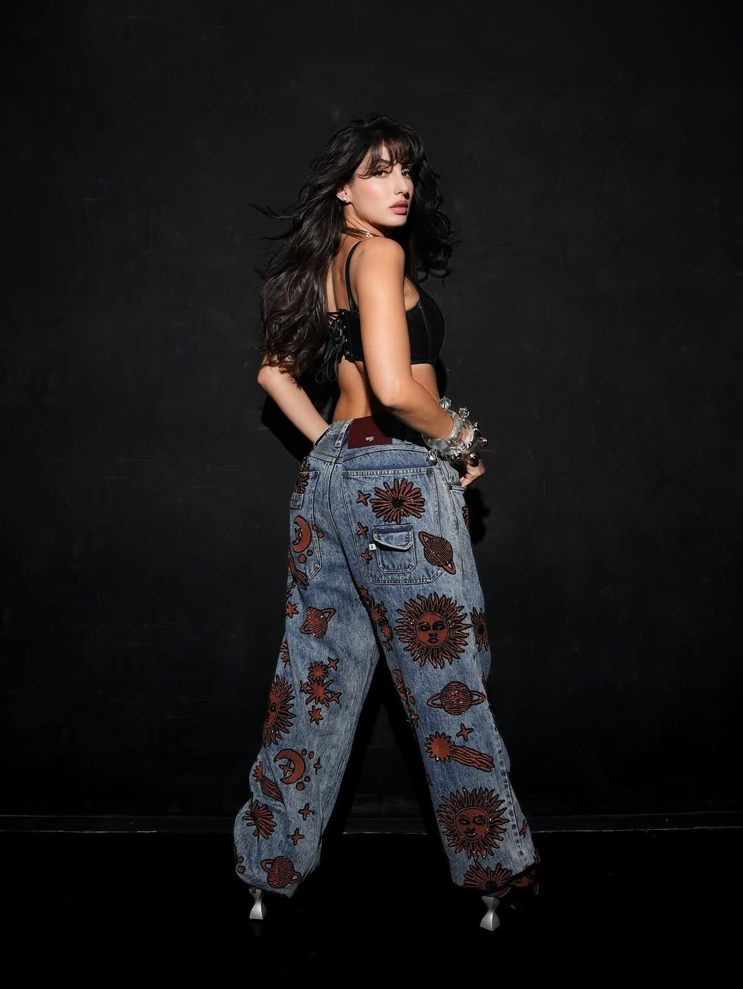 G2yMRWgbAAAMIxK?format=jpg&name=large