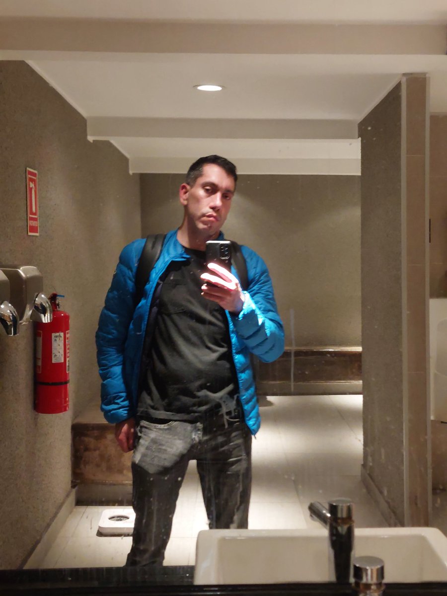 ChilenoXXL's tweet photo. Después de entrenar piernas quedo muy caliente, entrenarias conmigo?? https://t.co/TKpEcQMSvC
