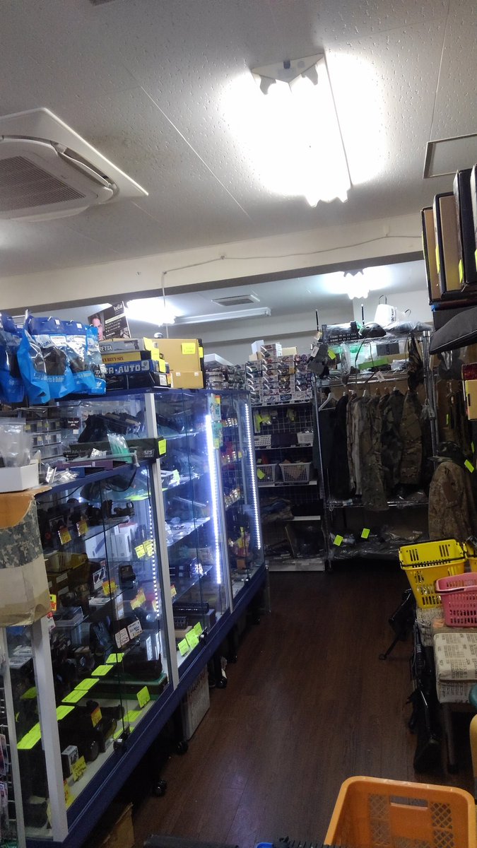 Gun&amp;Hobbyウーパー

10月9日木曜日！
今日は15時過ぎからホビースペースウーパーにいくよ！

ショップのウーパーの今日の営業がスタート！！

皆さんヨロシクです！
#GHウーパー #HSウーパー #ウーパー新横浜 #ウーパー #エアガン