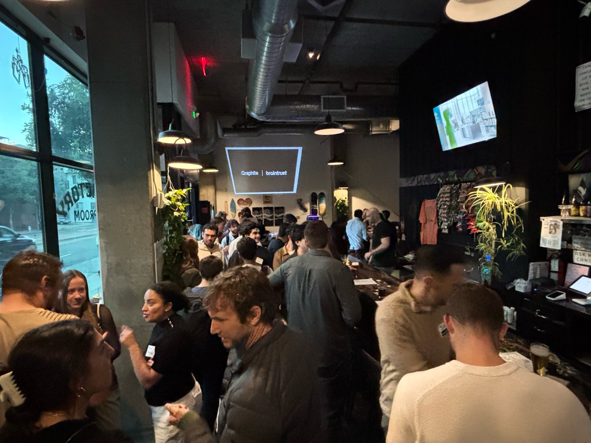 braintrust's tweet image. Our first #SFTechWeek event this week is Dev Tools on Draft with our friends at @graphite. 

Thank you to everyone who came out!

@Techweek_