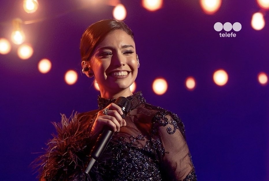 MundoFamososOk's tweet photo. Los finalistas de #LaVozArgentina
Eugenia Rodriguez del #TeamMiranda
Milagros Amud del #TeamSole
Alan Lez del #TeamLali
Nicolas Behringer del #TeamLuckRa https://t.co/Xf3JmE4xjK