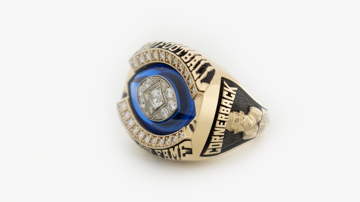 ProFootballHOF's tweet image. 🚨NEWS🚨
This Sunday, during the Raiders vs. Titans game, Class of 2025 Hall of Famer Eric Allen will be honored with his Hall of Fame Ring of Excellence, created by @kayjewelers.