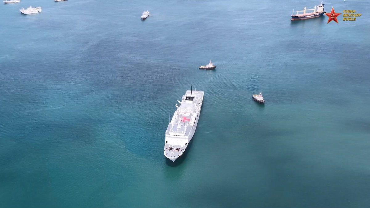 ChinaMilBugle's tweet image. #MissionHarmony2025: Chinese PLA Navy's hospital ship "Silk Road Ark" completed a seven-day friendly visit and humanitarian medical service in #Fiji and set off for #Tonga on October 8, 2025.
#Chinamilitary #PLA #Navy #HospitalShip #SilkRoadArk @ChineseEmb_FJ