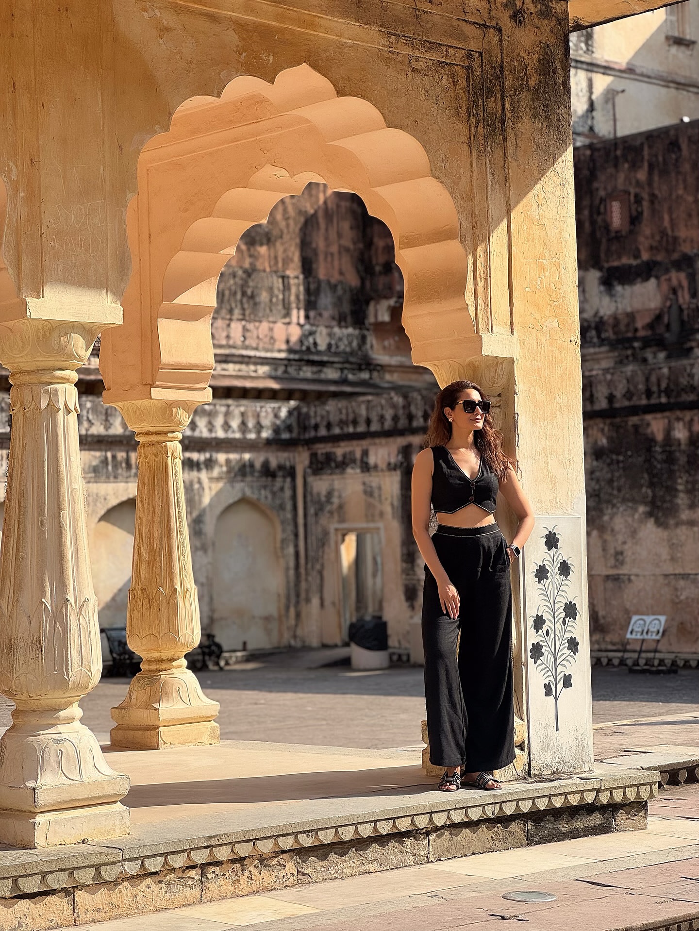 G2yQgGhasAAIDHO?format=jpg&name=large